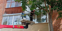В Сергиевом Посаде управляющая компания провела кронирование деревьев возле МКД - Regions.Ru
